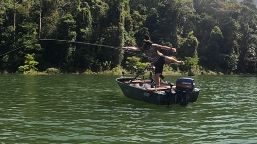 4C5FEF83-63F8-4215-A205-F73BE40A21AD