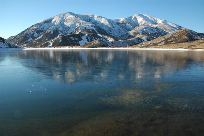 Frozen lake Lyndon